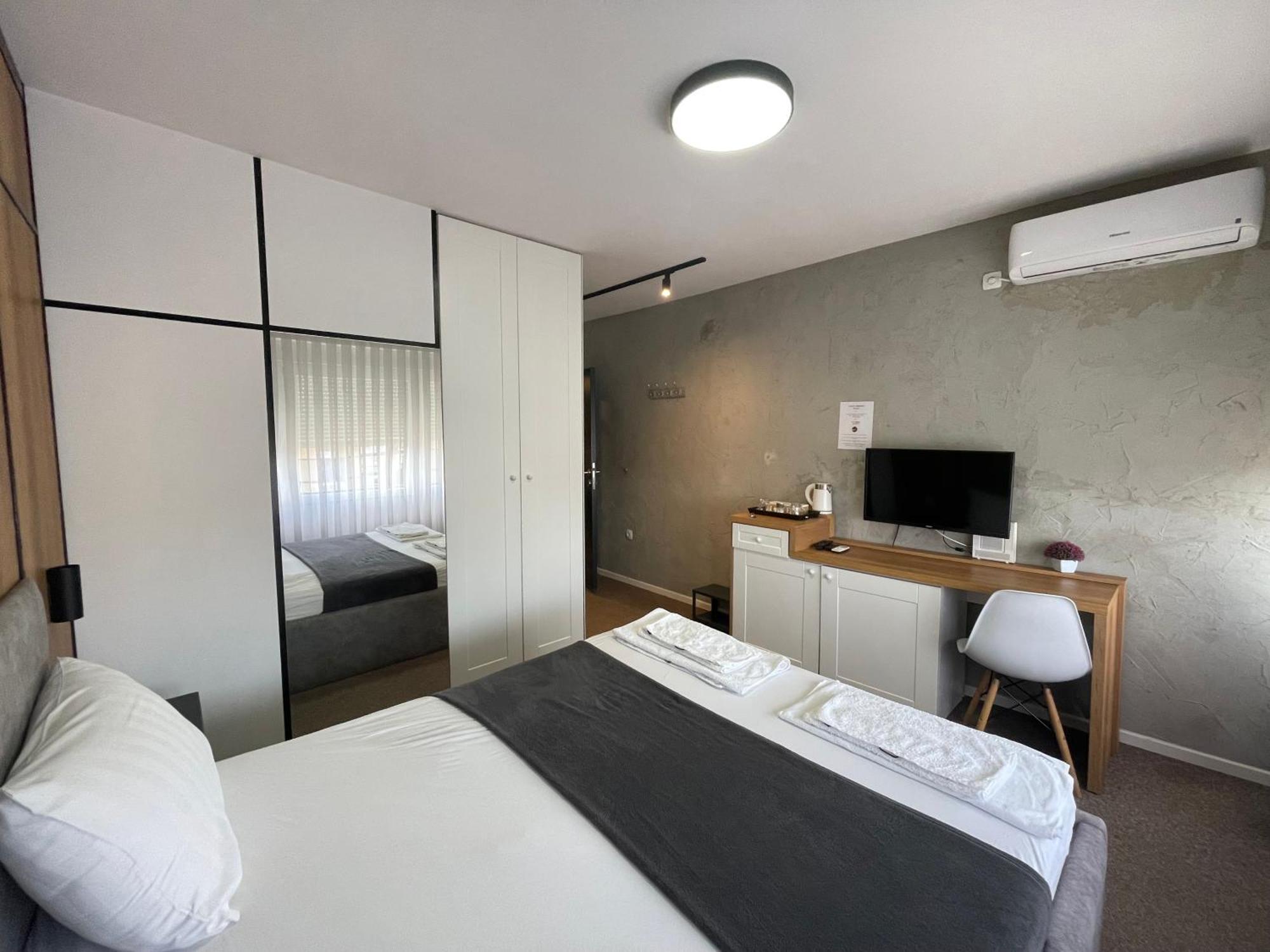 New Prishtina Luxury Rooms Priștina Exterior foto