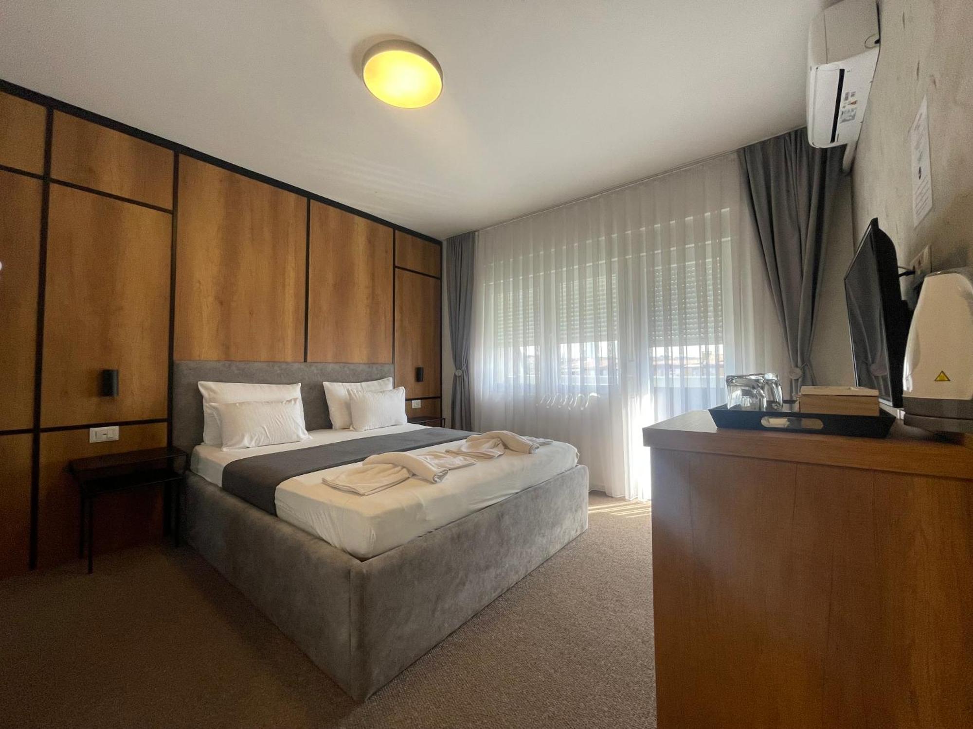 New Prishtina Luxury Rooms Priștina Exterior foto